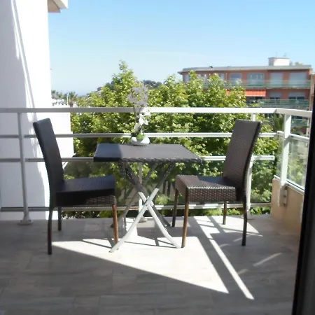 T3 A 50 M De La Apartment