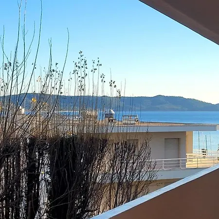 T3 A 50 M De La Apartment