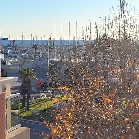 T3 A 50 M De La Apartment *