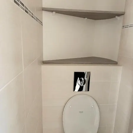 Apartment T3 A 50 M De La